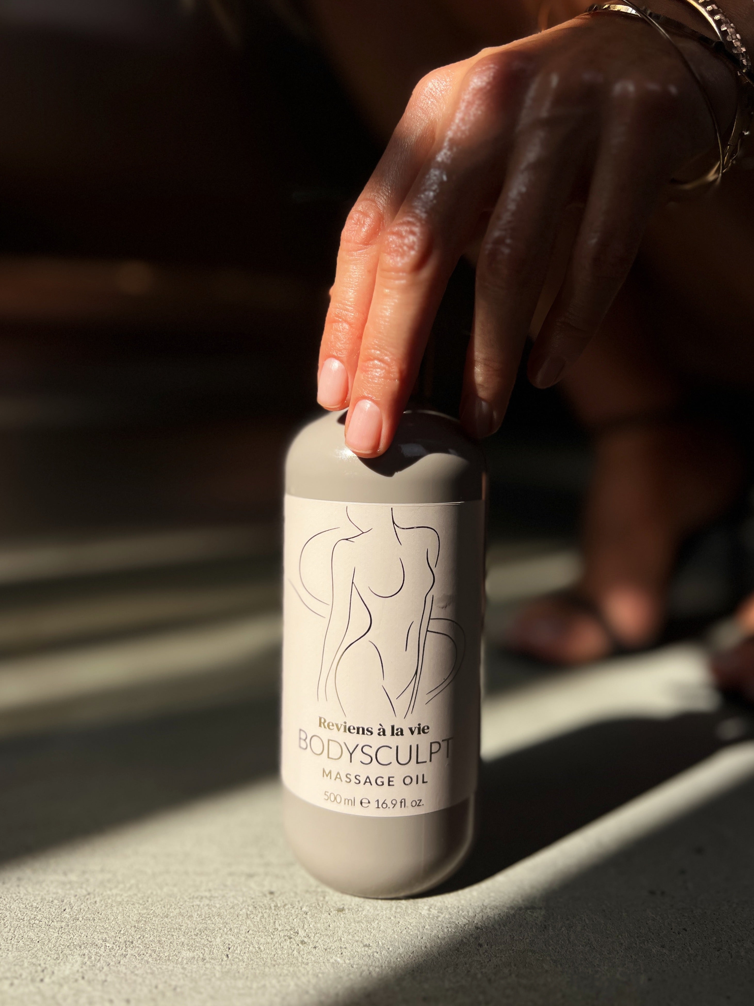 Reviens à la Vie BodySculpt Luxury Massage Oil with Aphrodisiac & Sculpting Effect  500 ml